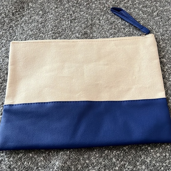 Color pop pouch - Picture 2 of 3